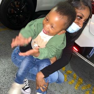 Meet your Posher, Malika